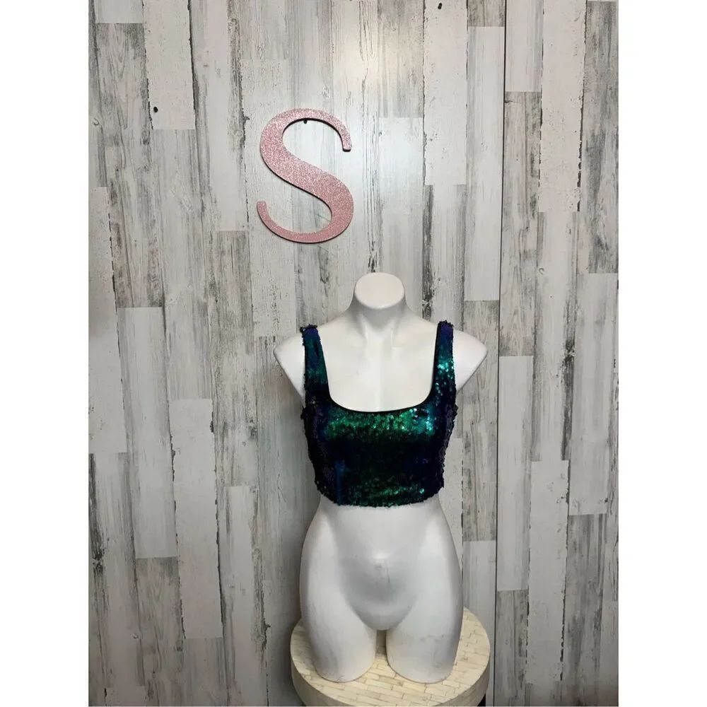 Forever 21 black crop top size S